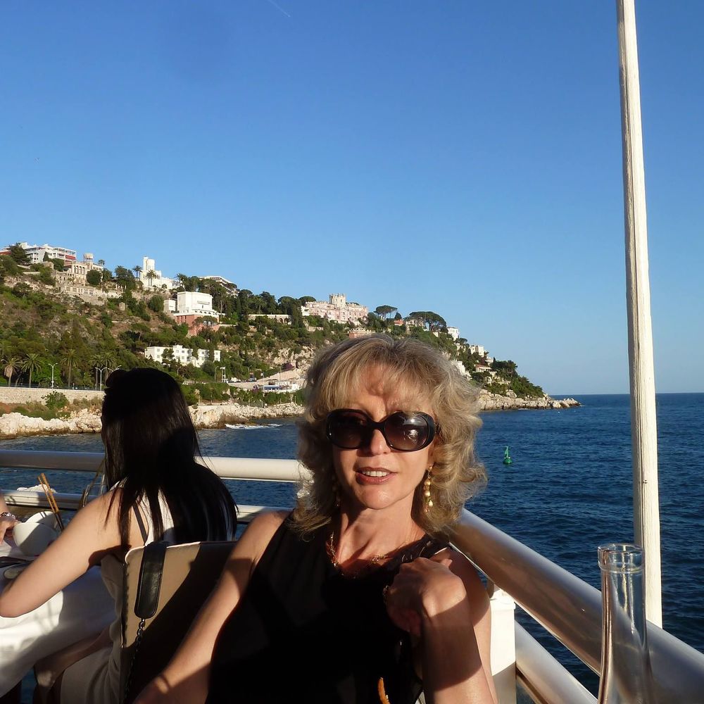 Meet your Posher, Irina